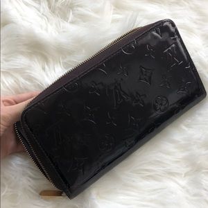 LV Wallet / Clutch